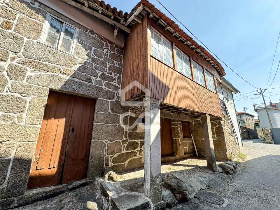 Moradia T3 para Venda em Silgueiros Foto 1