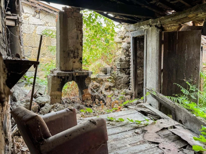 Moradia T3 para Venda em Silgueiros Foto 14