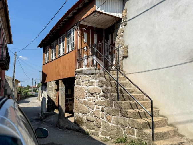 Moradia T3 para Venda em Silgueiros Foto 8