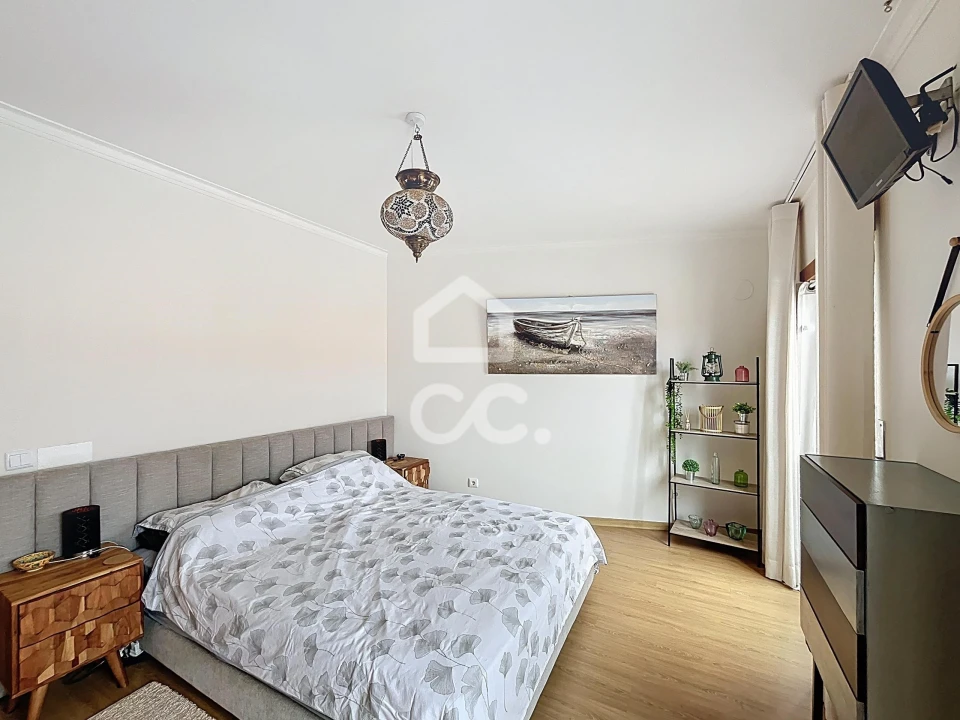 Apartamento T2 para Venda em Foz do Arelho Foto 9