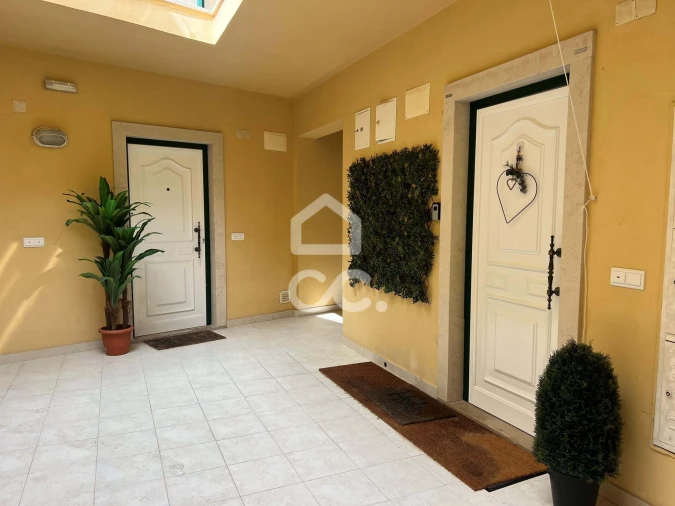 Apartamento T2 para Venda em Foz do Arelho Foto 3