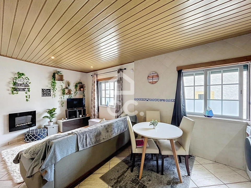 Apartamento T2 para Venda em Foz do Arelho Foto 13