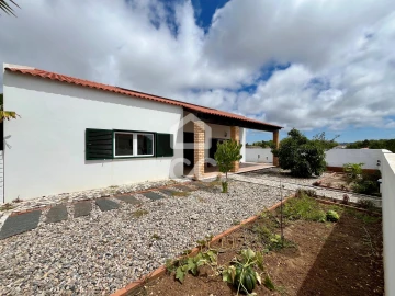 Moradia T3 para Venda em Nadadouro