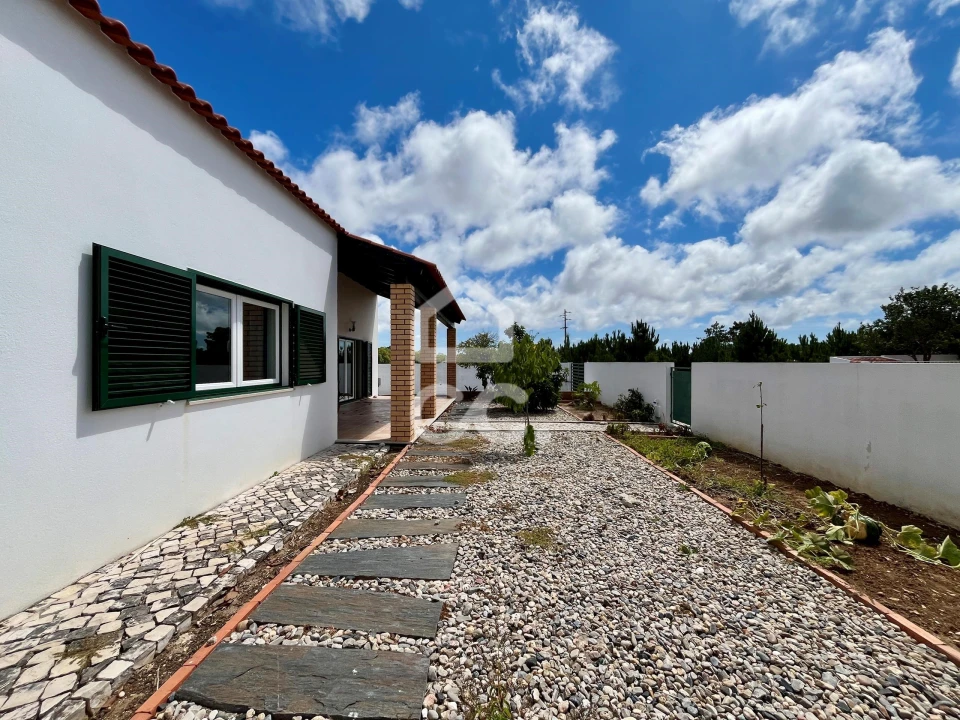 Moradia T3 para Venda em Nadadouro Foto 5