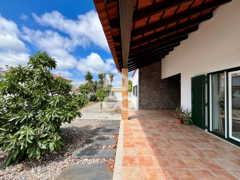 Moradia T3 para Venda em Nadadouro Foto 2