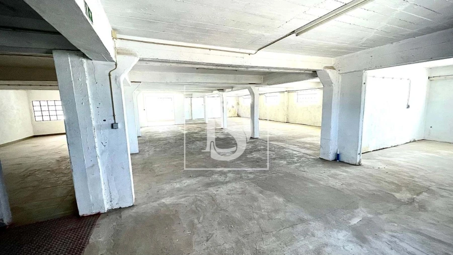 Armazém para Venda em Ferreira do Zezere Foto 12