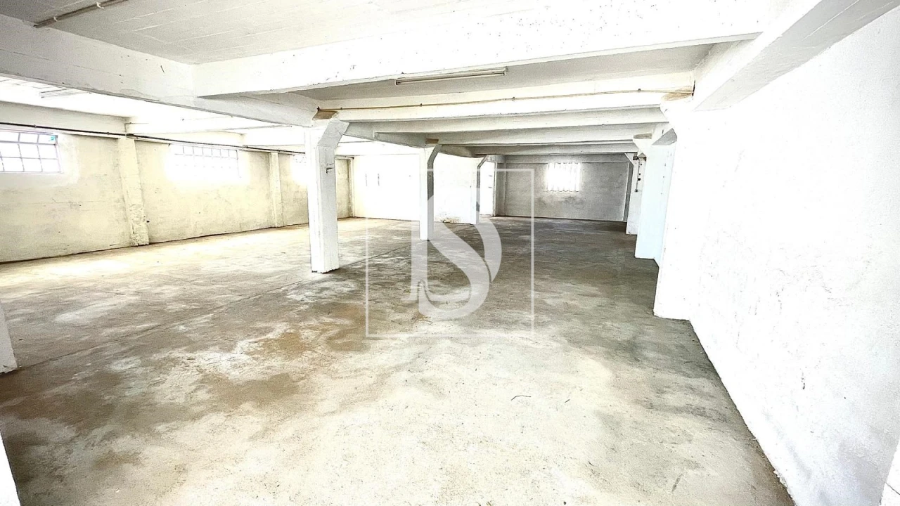 Armazém para Venda em Ferreira do Zezere Foto 6