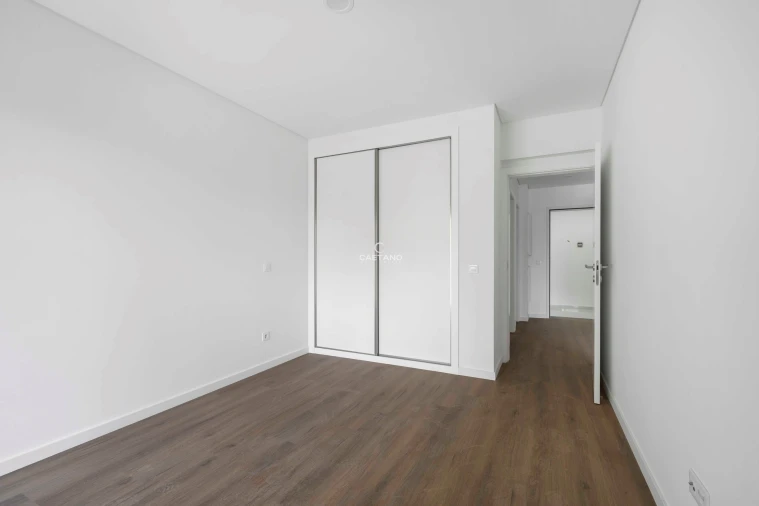 Apartamento T2 para Venda em São Martinho Foto 16