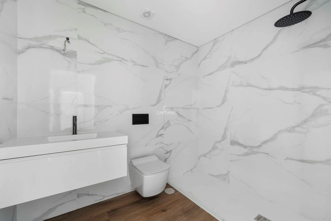 Apartamento T2 para Venda em São Martinho Foto 13