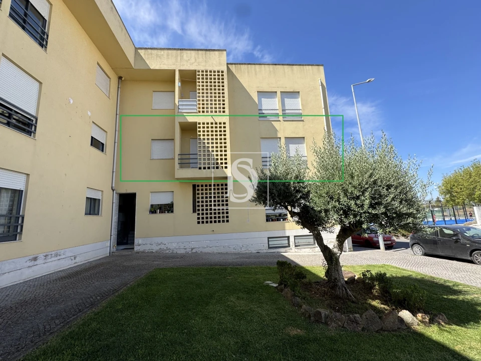 Apartamento T4 para Venda em Alter do Chão Foto 1