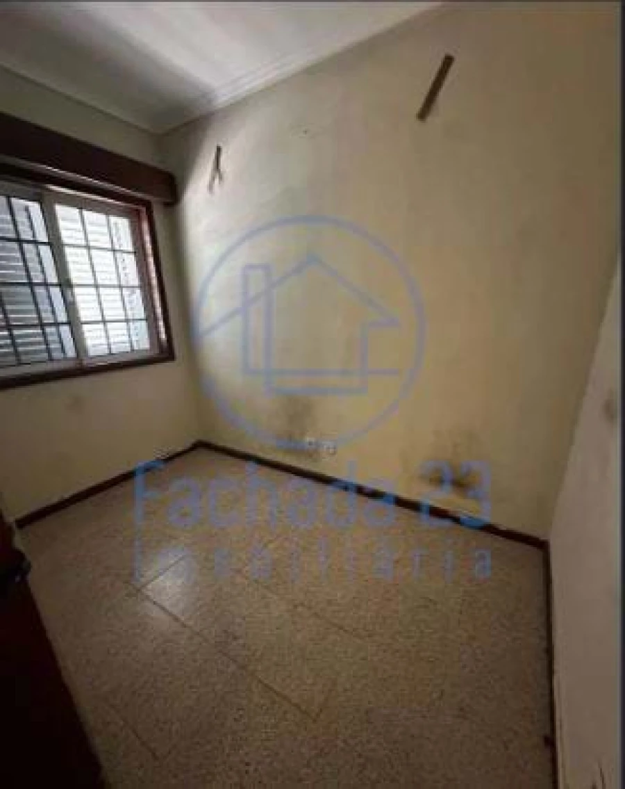 Moradia T4 para Venda em Grijo Foto 6