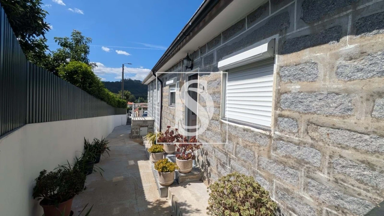 Moradia T4 para Venda em Selho São Lourenço e Gominhães Foto 5