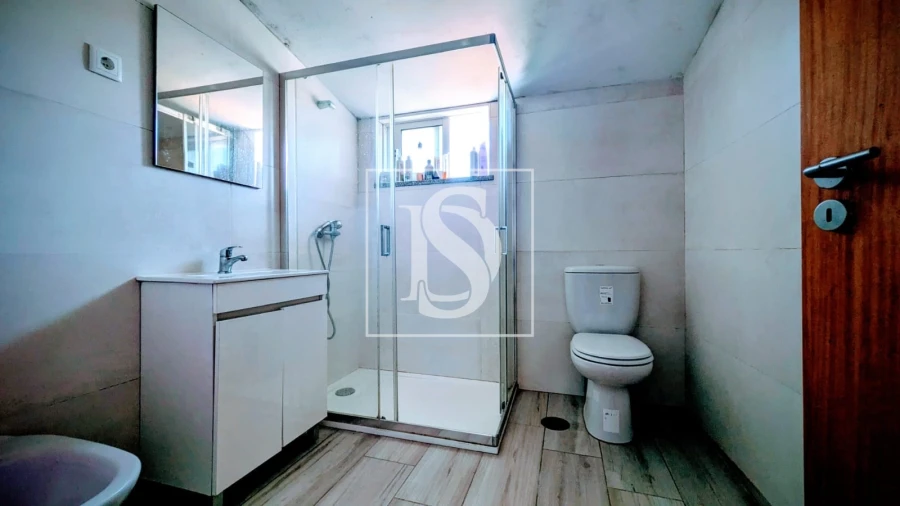 Moradia T4 para Venda em Selho São Lourenço e Gominhães Foto 14