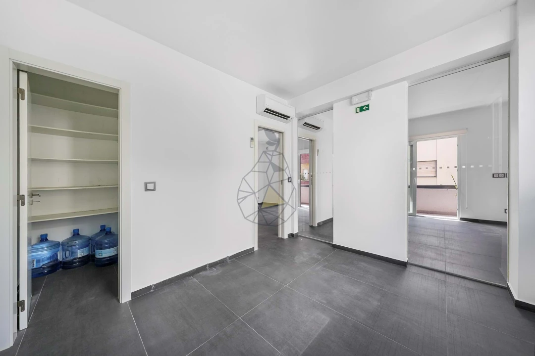 Negócio para Arrendamento em Portimão Foto 8