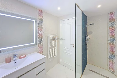 Apartamento T3 para Venda em Albufeira e Olhos de Água