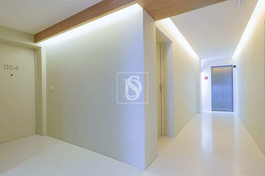 Apartamento T2 para Arrendamento em Cedofeita, Santo Ildefonso, Sé, Miragaia, São Nicolau e Vitória Foto 22