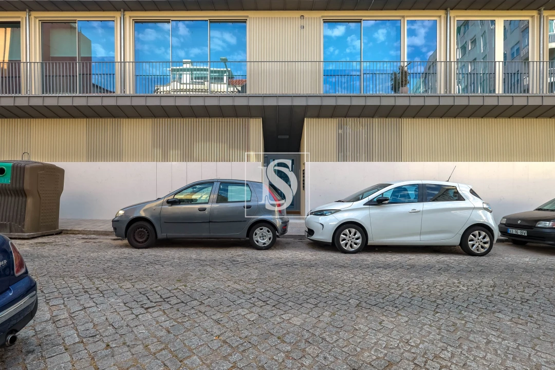 Apartamento T2 para Arrendamento em Cedofeita, Santo Ildefonso, Sé, Miragaia, São Nicolau e Vitória Foto 23