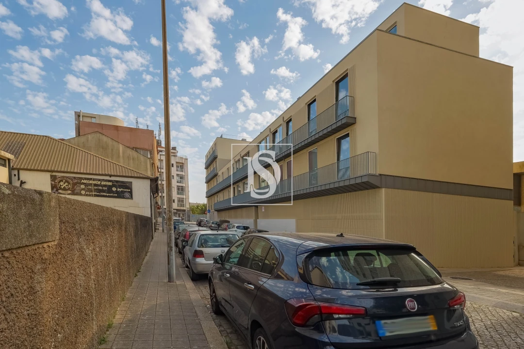 Apartamento T2 para Arrendamento em Cedofeita, Santo Ildefonso, Sé, Miragaia, São Nicolau e Vitória Foto 24