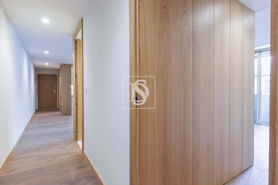 Apartamento T2 para Arrendamento em Cedofeita, Santo Ildefonso, Sé, Miragaia, São Nicolau e Vitória Foto 14