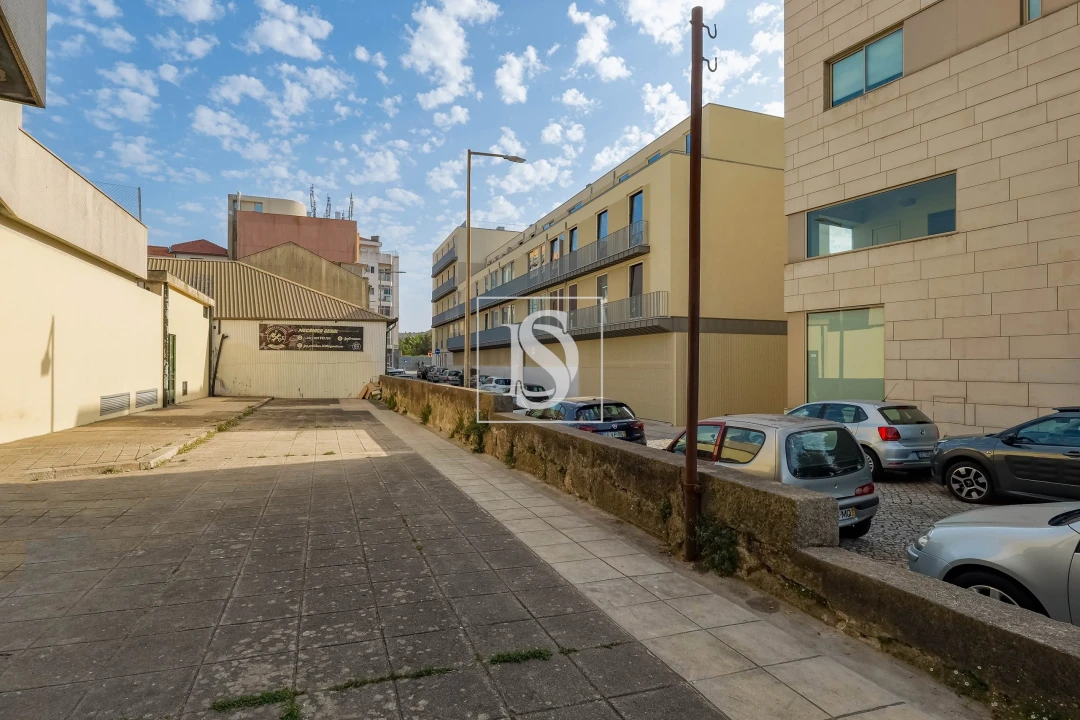 Apartamento T2 para Arrendamento em Cedofeita, Santo Ildefonso, Sé, Miragaia, São Nicolau e Vitória Foto 25