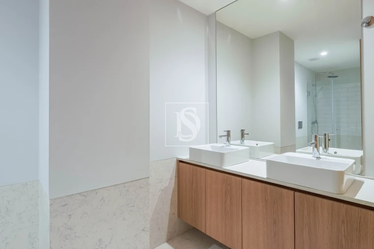 Apartamento T2 para Arrendamento em Cedofeita, Santo Ildefonso, Sé, Miragaia, São Nicolau e Vitória Foto 10