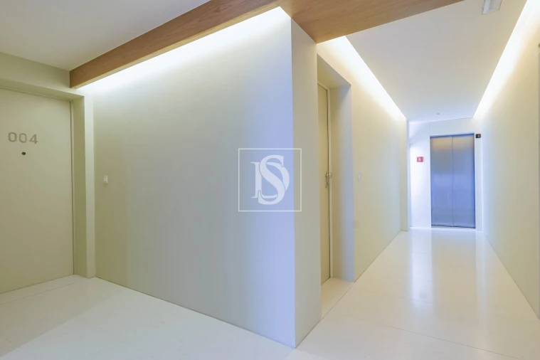 Apartamento T2 para Arrendamento em Cedofeita, Santo Ildefonso, Sé, Miragaia, São Nicolau e Vitória Foto 22