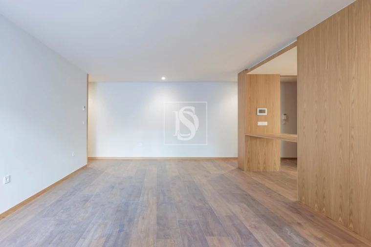 Apartamento T2 para Arrendamento em Cedofeita, Santo Ildefonso, Sé, Miragaia, São Nicolau e Vitória Foto 2