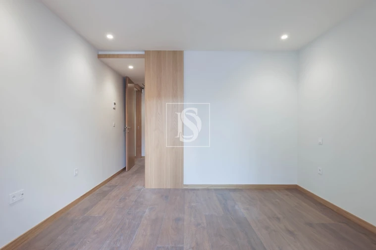 Apartamento T2 para Arrendamento em Cedofeita, Santo Ildefonso, Sé, Miragaia, São Nicolau e Vitória Foto 16