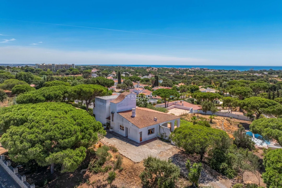Moradia T5 para Venda em Albufeira e Olhos de Água Foto 23