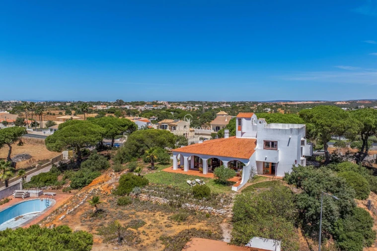 Moradia T5 para Venda em Albufeira e Olhos de Água Foto 25