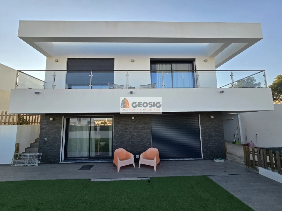 Moradia T3 para Venda em Almodôvar e Graça dos Padrões Foto 1