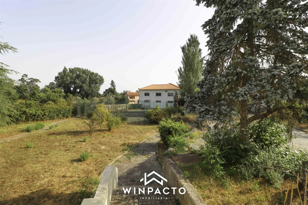 Moradia T4 para Venda em Nelas Foto 58