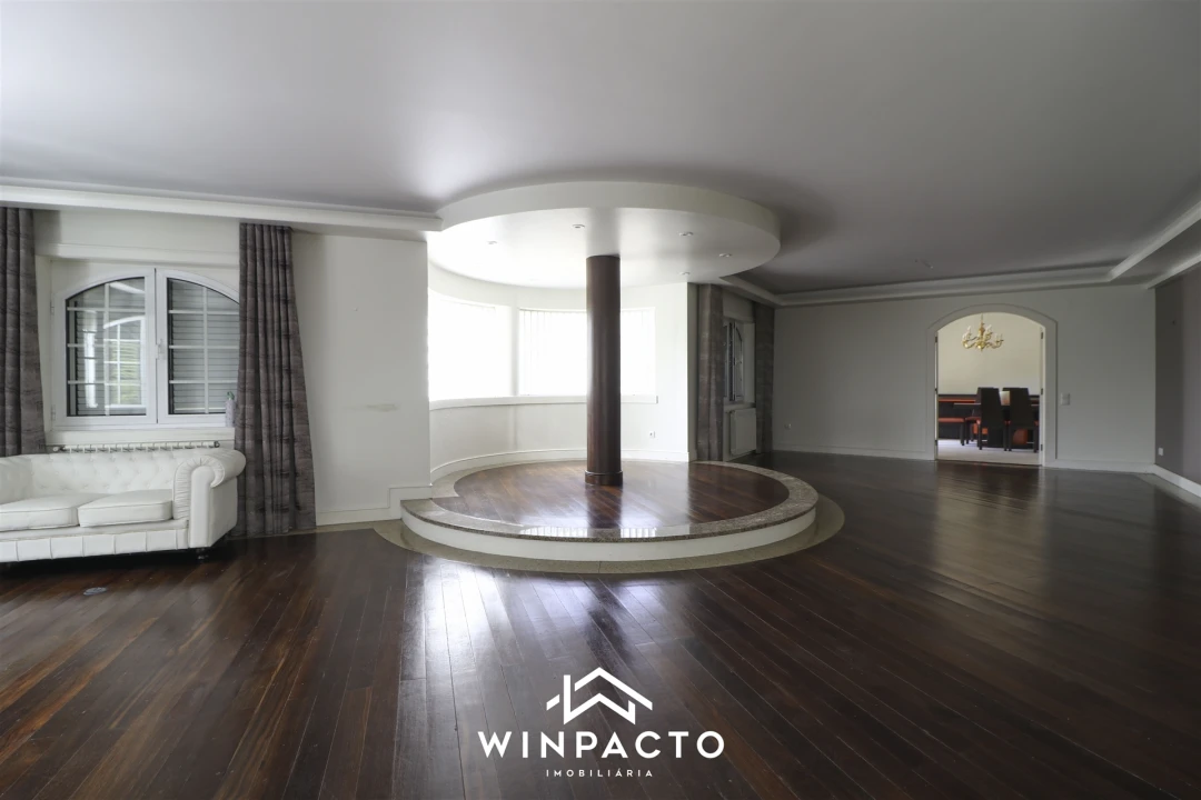 Moradia T4 para Venda em Nelas Foto 13