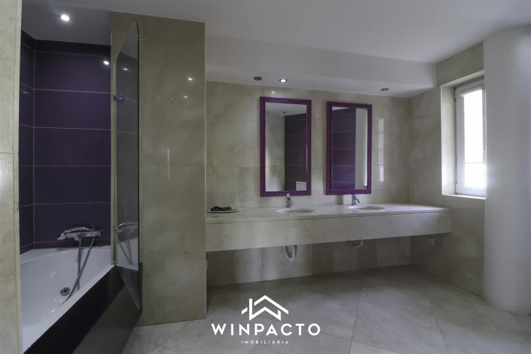 Moradia T4 para Venda em Nelas Foto 28