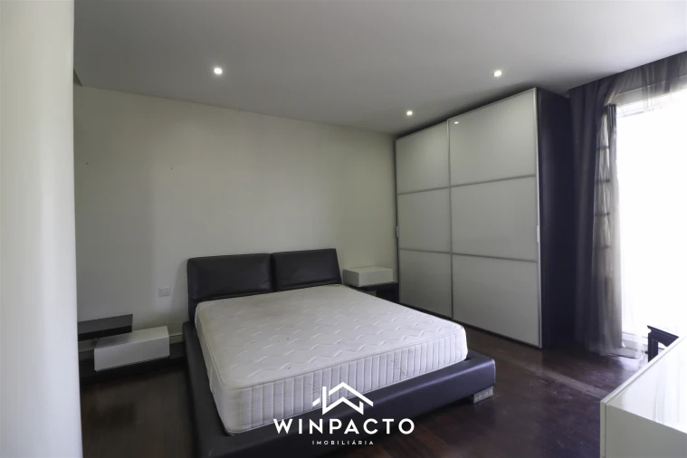 Moradia T4 para Venda em Nelas Foto 39