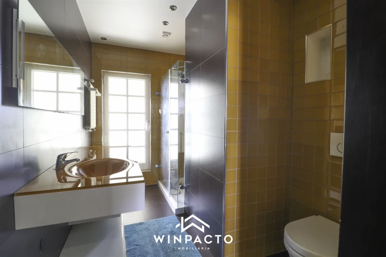 Moradia T4 para Venda em Nelas Foto 40