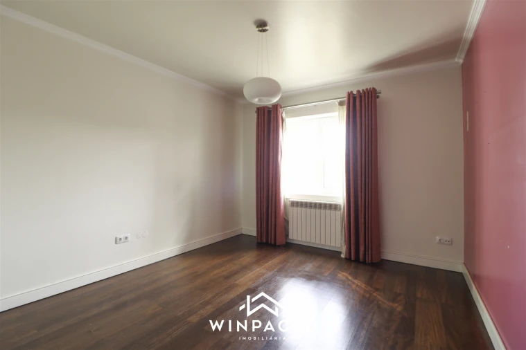 Moradia T4 para Venda em Nelas Foto 35