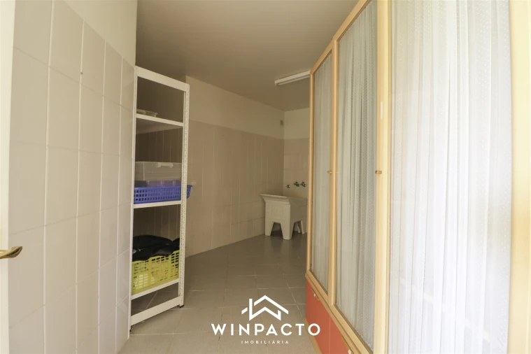 Moradia T4 para Venda em Nelas Foto 51