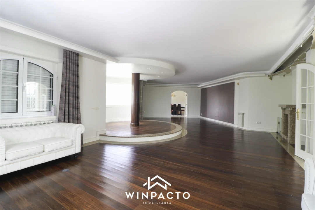 Moradia T4 para Venda em Nelas Foto 15