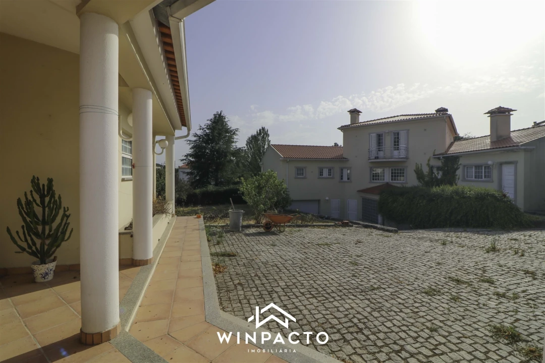 Moradia T4 para Venda em Nelas Foto 63