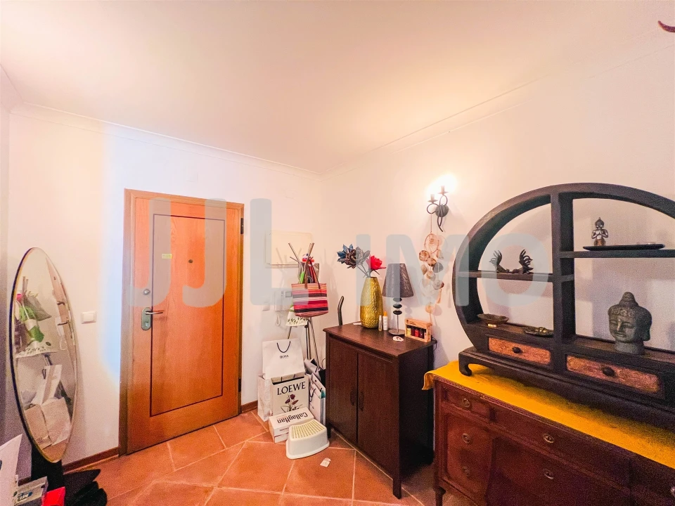 Moradia T3 para Arrendamento em Santa Maria e São Miguel, São Martinho, São Pedro Penaferrim Foto 8