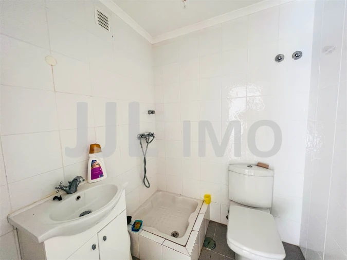 Moradia T3 para Arrendamento em Santa Maria e São Miguel, São Martinho, São Pedro Penaferrim Foto 42