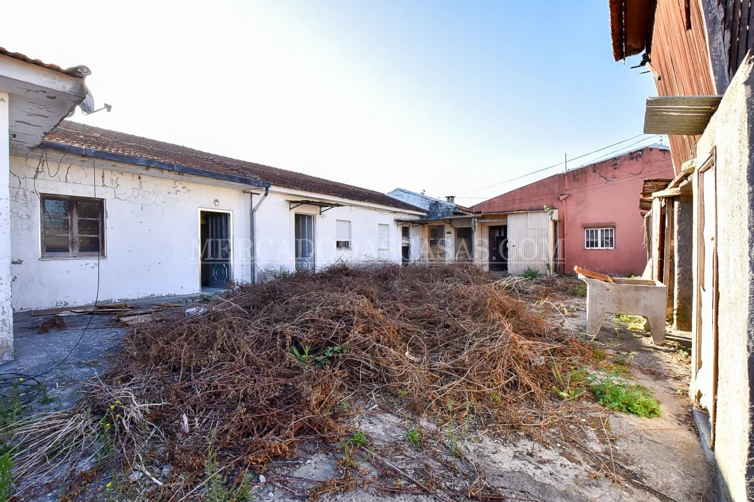 Moradia T9 para Venda em Anta e Guetim Foto 4