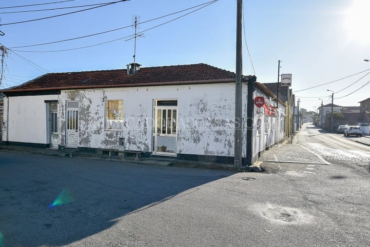 Moradia T9 para Venda em Anta e Guetim Foto 2