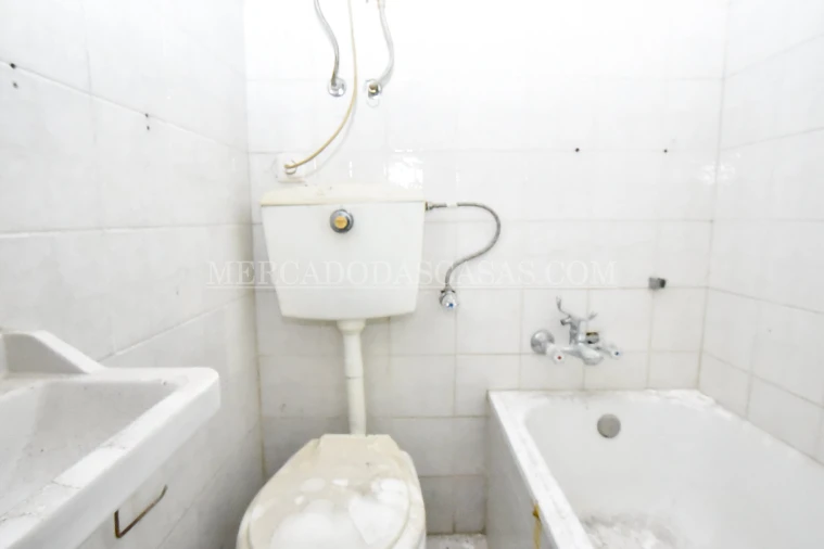 Moradia T9 para Venda em Anta e Guetim Foto 13