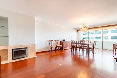 Apartamento T4 para Arrendamento em Matosinhos e Leça da Palmeira