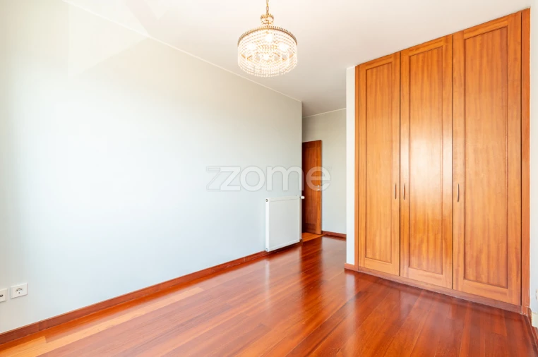 Apartamento T4 para Arrendamento em Matosinhos e Leça da Palmeira Foto 24