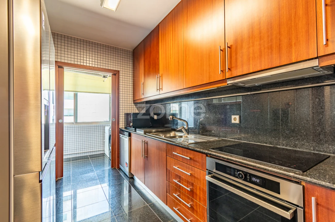 Apartamento T4 para Arrendamento em Matosinhos e Leça da Palmeira Foto 12