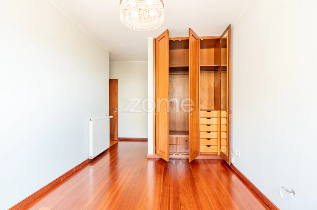 Apartamento T4 para Arrendamento em Matosinhos e Leça da Palmeira Foto 26