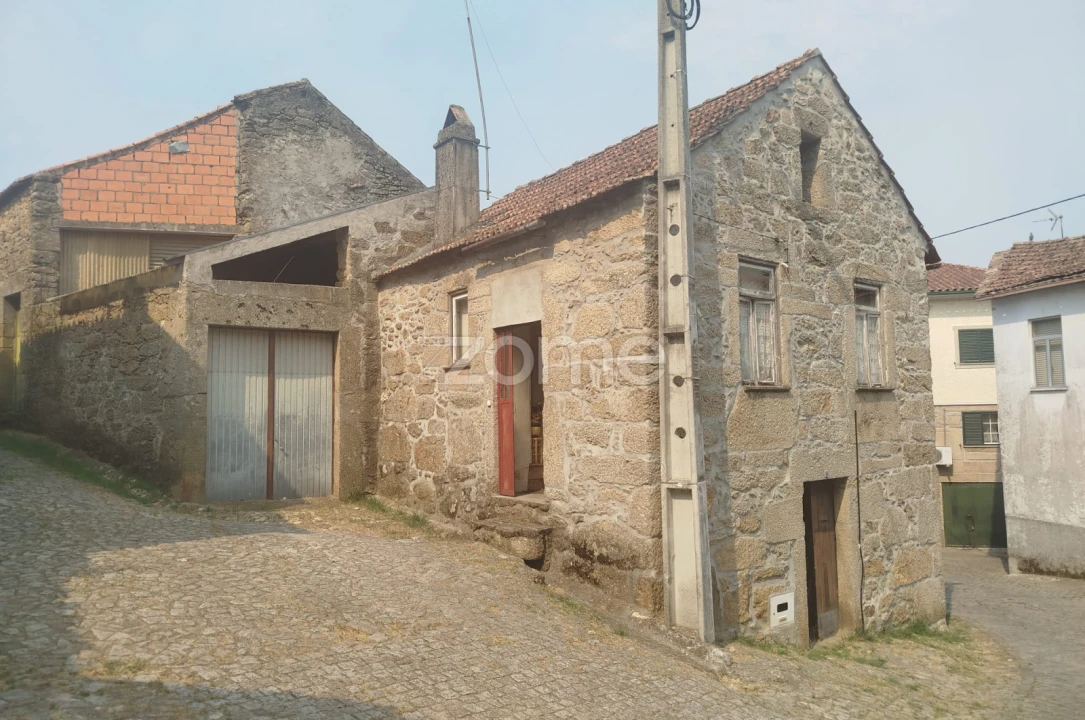 Moradia T5 para Venda em Cunha Baixa Foto 17